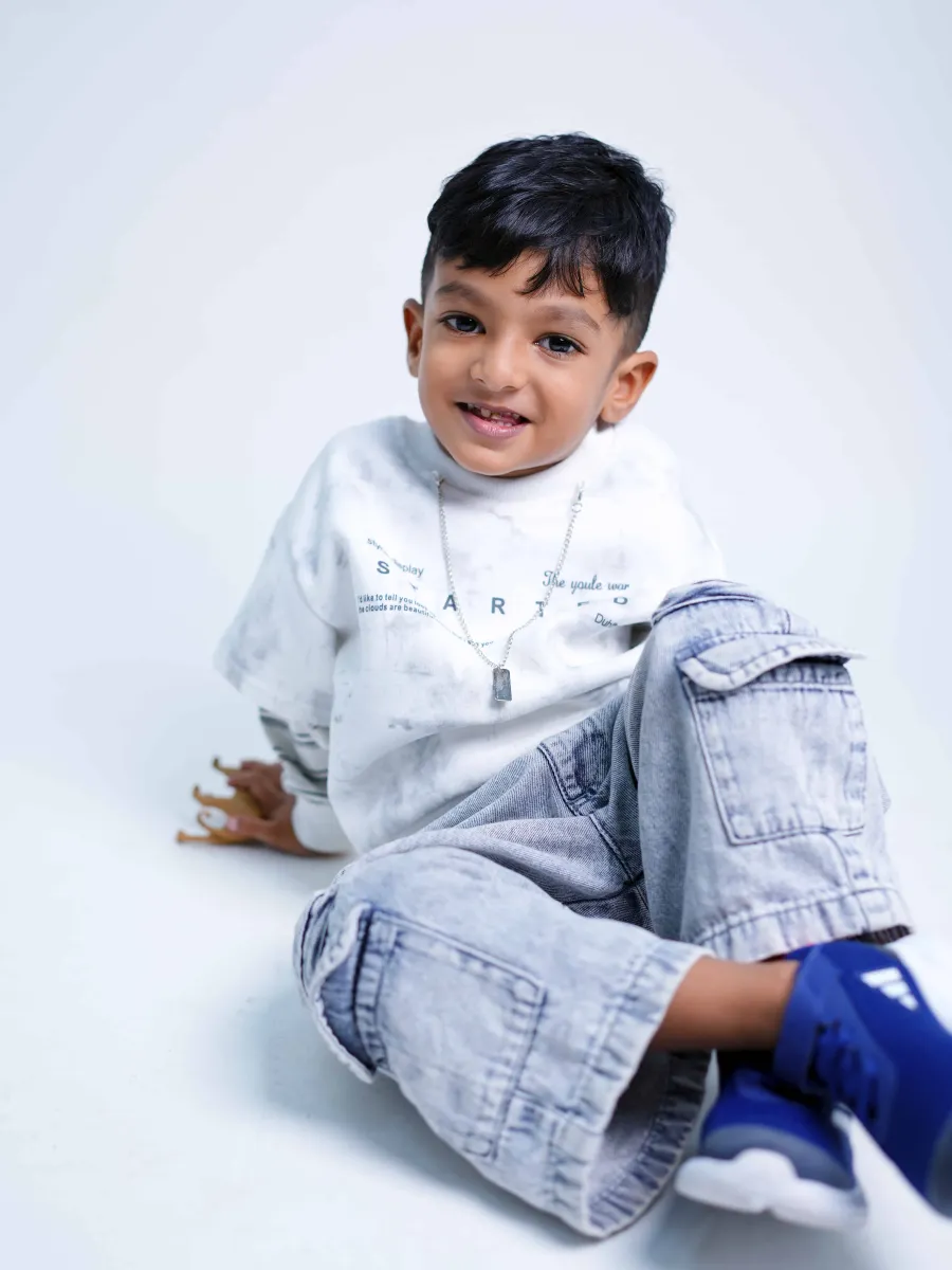 Every smile tells a beautiful story! Capture your little one's precious moments with professional kids photography at Lumora Studio. ❤️