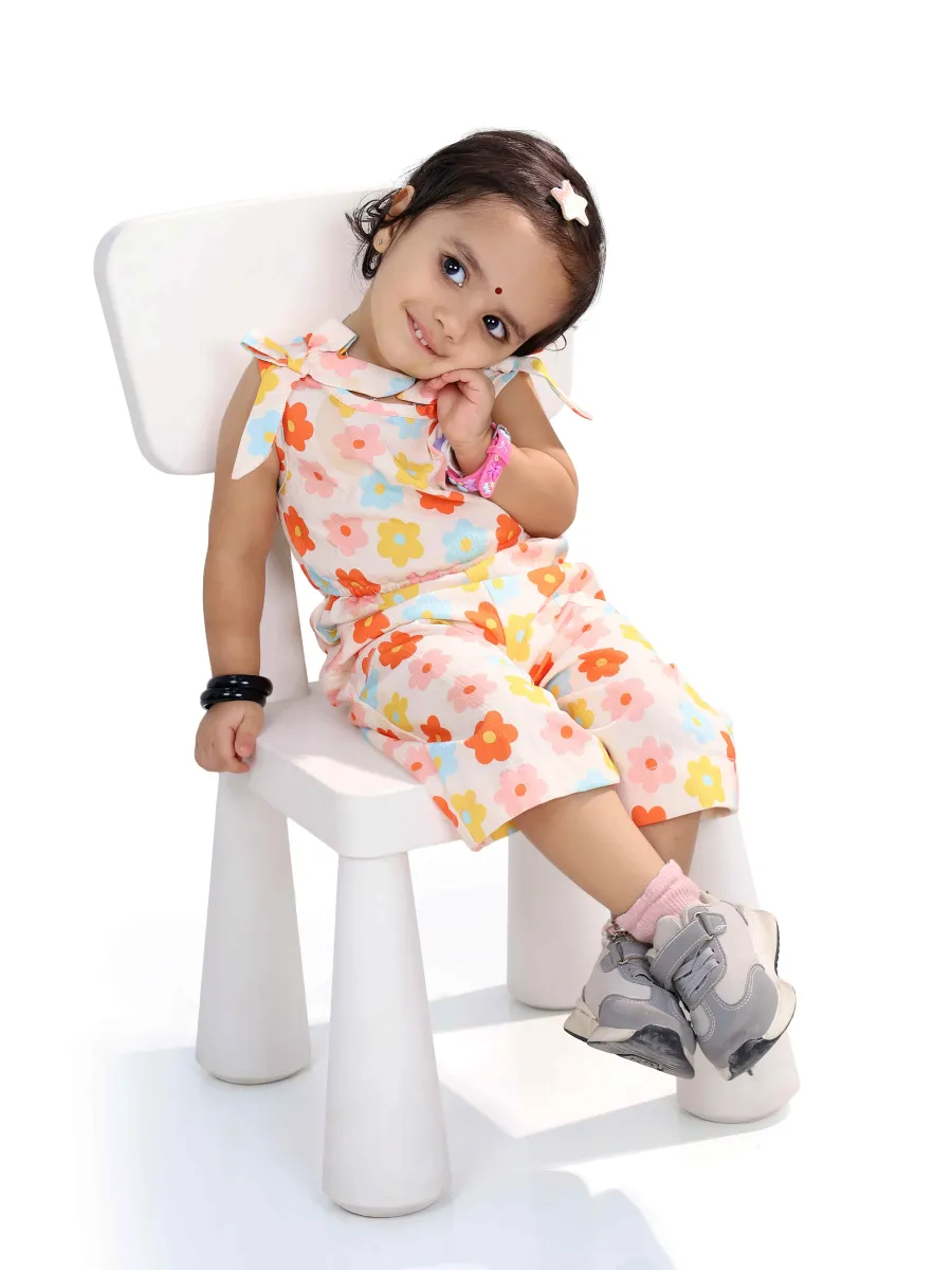 Every smile tells a beautiful story! Capture your little one's precious moments with professional kids photography at Lumora Studio. ❤️